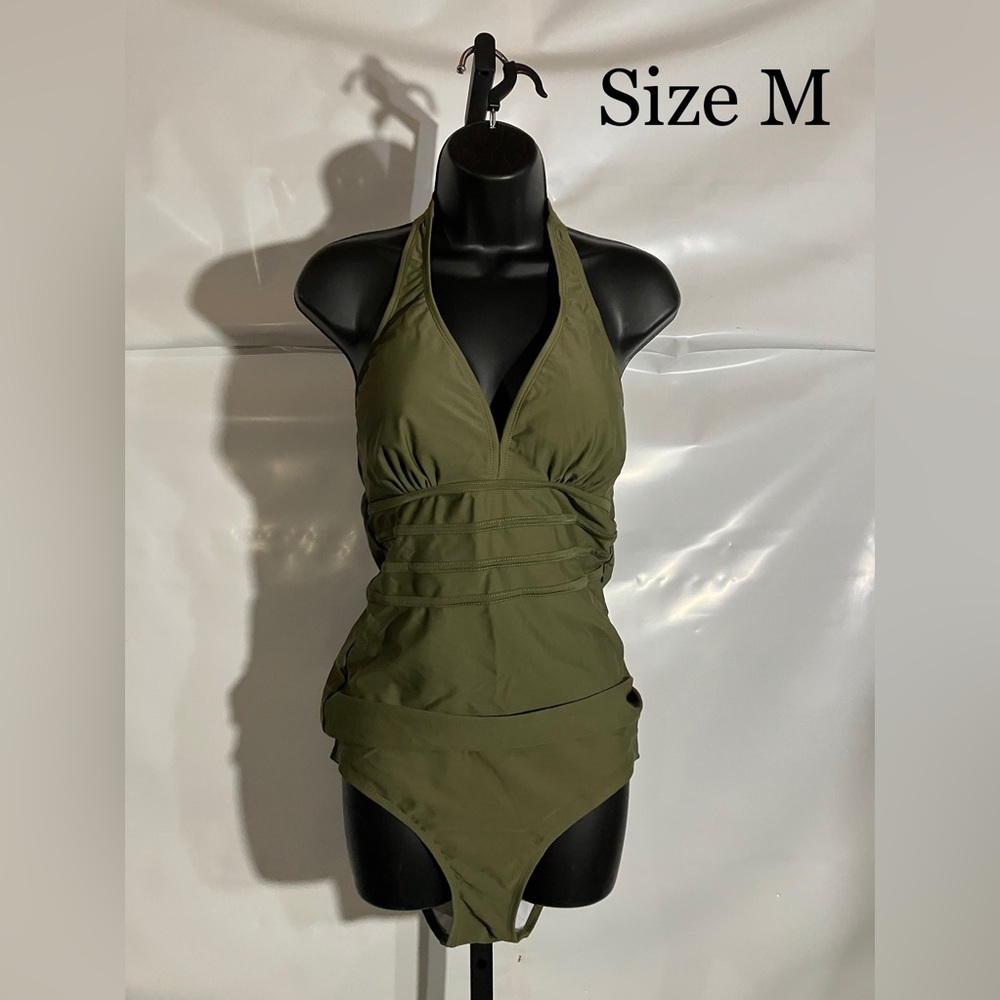 Women’s 2 Piece Tankini Swimsuit Size Medium